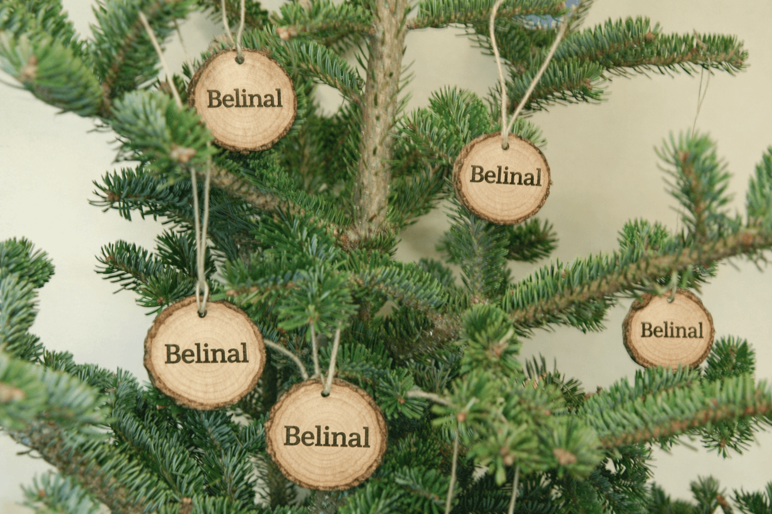 Christmas tree with Belinal wooden ornaments